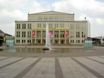 Leipzig, Opernhaus, erbaut 1960 am Augustusplatz (22.09.2012)