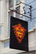 Bergen. Wirtshausschild in der Hollendergaten. 28.09.2012