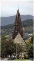 Die Kirche in Voss mit ihrem markanten Turm. 27.09.2012