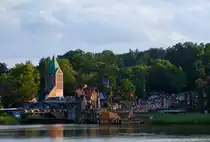 Die Kulisse der St�rtebeker-Festspiele in Ralswiek vom Jasmunder Bodden aus gesehen. -  Sommer 2007