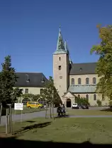 Ehemalige Benediktiner Klosterkirche Huysburg, erbaut von 1084 bi 1121 durch Abt Alfried mit sp�tbarocker Ausstattung (01.10.2012)