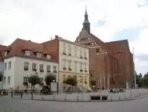 Bad Wilsnack, St. Nikolai Kirche und Rathaus am Markt, Kreis Prignitz (09.07.2012)