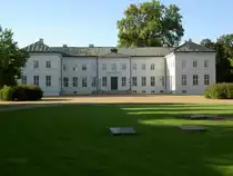 Schloss Neuhardenberg, erbaut ab 1786, Kreis M�rkisch-Oderland (20.09.2012)