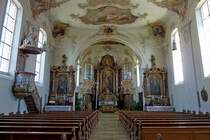 Seekirch, Blick zum Altar in der Pfarrkirche Maria Himmelfahrt, Aug.2012