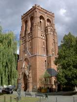Schwedt/Oder, Ev. St. Katharinenkirche, erbaut von 1887 bis 1891, kreuzfrmiger 
Granitbau (19.09.2012)