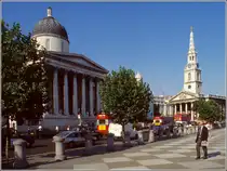 National Gallery und St.-Martin-in-the-Fields am Trafalgar Square. Scan eines Dias vom Juli 1995.