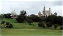 Durch das Old Royal Observatory in Greenwich verluft der Nullmeridian unseres Erdmessnetzes. Scan eines Dias aus dem Juni 1993.