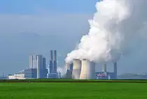 Kohle-Kraftwerk Weisweiler bei D�ren unter Volldampf  - 06.11.2012