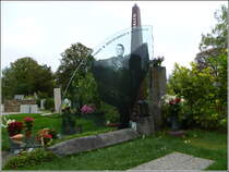 Zentralfriedhof Wien. Das Grab von Johann Hlzel, besser bekannt als Falco. 03.10.2010.