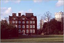 Kew Palace in den Kew Gardens (Royal Botanic Gardens). Scan eines Dias vom Februar 1980.