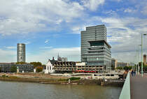 Kln-Deutz, Triangle (links) und Hochhausneubau an der Deutzer Brcke - 18.10.2012
