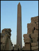 Ein Obelisk im Karnak-Tempel bei Luxor. (23.11.2012)