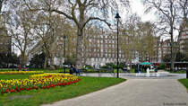 Russel Sqaure Gardens in Bloomsbury, London. Die Brunnenanlage wurde im Jahr 2002 im Zuge einer Neugestaltung der Grnanlagen neu installiert. (17.04.2008)