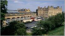 York. Auf Bahnhof und Royal York Hotel besteht von der Stadtmauer ein guter Blick. Scan eines Dias vom August 1996.
