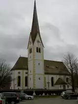 Westenhofen, St. Martin Kirche, erbaut von 1734 bis 1737, Turm von 1529 (05.04.2012)