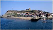 Whitby. Das East Cliff mit der St. Mary's Church. Scan eines Dias vom August 1996.