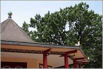 Chinesisch anmutende Ornamentik am roten Pavillon in Bad Doberan. Aufnahmedatum: 14.06.2007