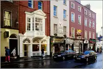 Dublin. H�userzeile in der Merrion Row. Scan eines Dias vom 12.09.1997.
