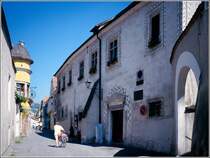 Das Rathaus von Drnstein im Sommer 1991. Scan vom Dia.