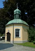 Immenstadt, die �lbergkapelle neben der St.Nikolaus-Kirche, wurde 1760 eingeweiht, Aug.2012