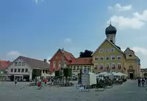 Immenstadt, Blick �ber den Marienplatz zur Stadtpfarrkirche St.Nikolaus, Aug.2012