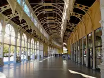 Marienbad (Marianske Lazne), Innenansicht der gu�eisernen Kolonnaden von 1869, Okt.2006