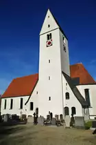 Gr�nenbach, St. Otmar Kirche, erbaut Ende des 17. Jahrhunderts, Turm aus dem 14. Jahrhundert (30.10.2011)
