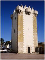Der Torre Guzmn in Conil de la Frontera.
Scan eines Dias vom April 2000.