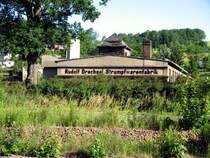 Die ehemalige Strumpffabrik  Rudolf Drechsel  in Burkhardtsdorf soll demnchst abgerissen werden. Ein Grund mehr diese Fabrik auf ein Foto zu bannen oder vielleicht als Modell weiterleben zu lassen...