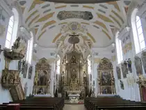 Mariakirchen, Alt�re und Kanzel der Maria Himmelfahrt Kirche (02.02.2013)