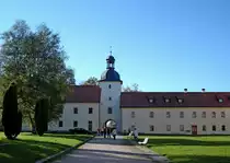 Tepl (Tepla), das Eingangstor zum 1193 gegr�ndeten Pr�monstratenserkloster, Mai 2007