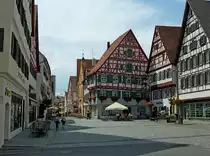 Riedlingen, Blick �ber den historischen Marktplatz mit B�rgerh�usern aus dem 17.und 18.Jahrhundert, Aug.2012