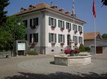 Rathaus von Vufflens-le-Chateau bei Morges (07.09.2012)