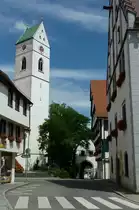 Riedlingen, Blick vom Rathaus zum Zwiefalter Tor, links die Pfarrkirche St.Georg, Aug.2012