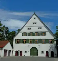 Riedlingen, ehemaliges Kaplaneihaus, die heutige Form stammt von 1758, wird jetzt von verschiedenen Vereinen genutzt, Aug.2012