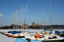 Blick ber den zugefrorenen Domsee zum Ratzeburger Dom; 15.03.2013