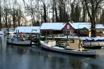 Fischerboote im Stichkanal vor der Fischerstube in Ratzeburg; 15.03.2013