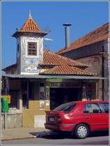 Sintra. Diese kleine Bar stand im April 1995 gegen�ber vom Bahnhof.
Scan vom Dia.