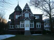 Die unbewohnte(!)Strandvilla  Undine ,gelegen wenige Meter vom Strand,am 06.April 2013,in Binz