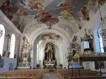 Flaurling, Alt�re, Kanzel und Deckengem�lde der St. Margaretha Kirche (14.04.2013)