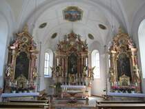 Feichten, Altre mit Figuren von Stephan Fger der Hl. Dreifaltigkeitskirche (28.04.2013)