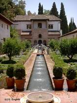 Im Garten der Alhambra in Grenada, Spanien 2005