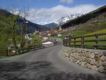 Aussicht auf Flie mit den Kirchen St. Barbara und Maria Himmelfahrt (28.04.2013)
