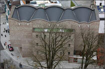 . Kunstmuseum Ravensburg - Blick von oben auf das Dach mit den konisch zulaufenden Gewlbekappen. Im Innern sind diese ebenfalls mit den Abbruchziegeln aufgebaut und geben dadurch dem oberen Ausstellungsraum sein ganz besonderes Geprge. 06.04.2013 (Matthias)