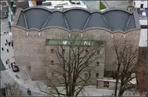 . Kunstmuseum Ravensburg - Blick von oben auf das Dach mit den konisch zulaufenden Gew�lbekappen. Im Innern sind diese ebenfalls mit den Abbruchziegeln aufgebaut und geben dadurch dem oberen Ausstellungsraum sein ganz besonderes Gepr�ge. 06.04.2013 (Matthias)