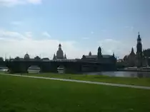 Die Augustusbr�cke und der Blick auf die Dresdner Altstadt.(27.7.2011)