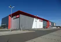 Freiburg, neuerbautes M�belhaus am Stadtrand, April 2013