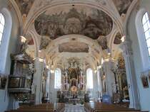 Matrei, Pfarrkirche Maria Himmelfahrt, erbaut ab 1470, barockisiert von 1754 bis 1755 durch Hofmaler Josef Adam Mlk (09.05.2013)