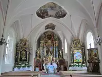 Trins bei Matrei, Alt�re der St. Georg Kirche, Fresken von Anton Kirchebner (09.05.2013)