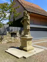Neuenburg am Rhein, die Statue des Heiligen Johannes Nepomuk, 1978 nach altem Vorbild erneuert, Mai 2013